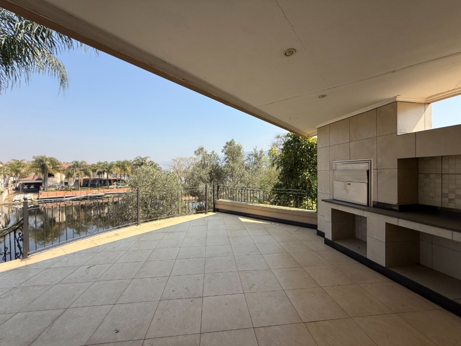 4 Bedroom Property for Sale in WestLake Country Safari Estate North West